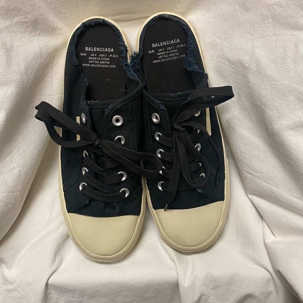 Balenciaga Black Paris Mules. Men's Size 7. Women's Size 9-10.